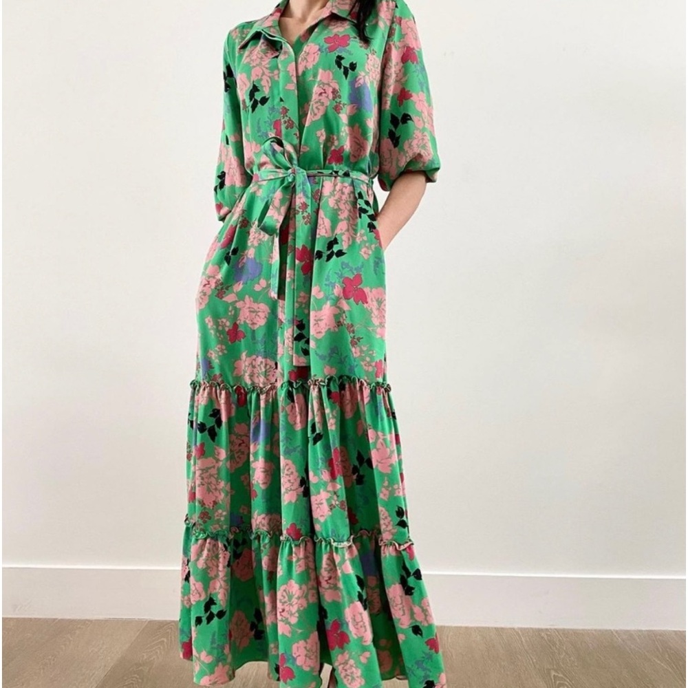 Beautiful Misa Esmee Maxi dress with tie waist. Size Small.